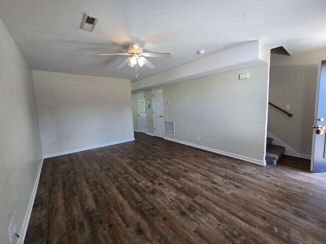 Foto del edificio - 253-1A EXECUTIVE AVE, CLARKSVILLE, TN 37042