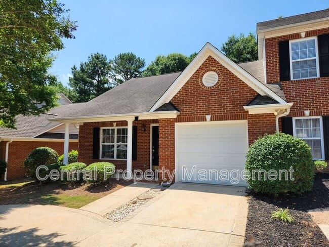 Building Photo - 303 Rexford Dr