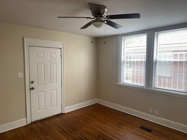 Foto del edificio - 820 Maury St