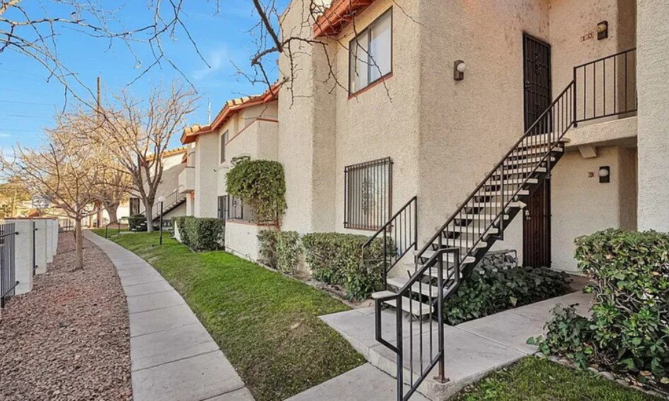 Foto principal - 1701 E Katie Ave