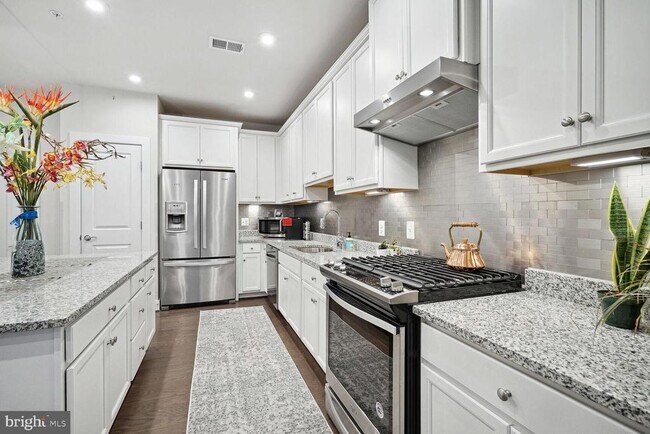 Building Photo - 2329 Wind Charm St