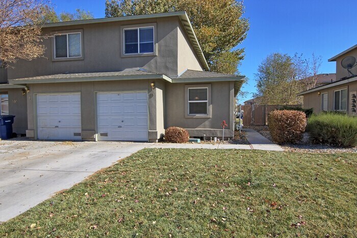Primary Photo - 2 Bedroom 1.5 Bath Townhouse