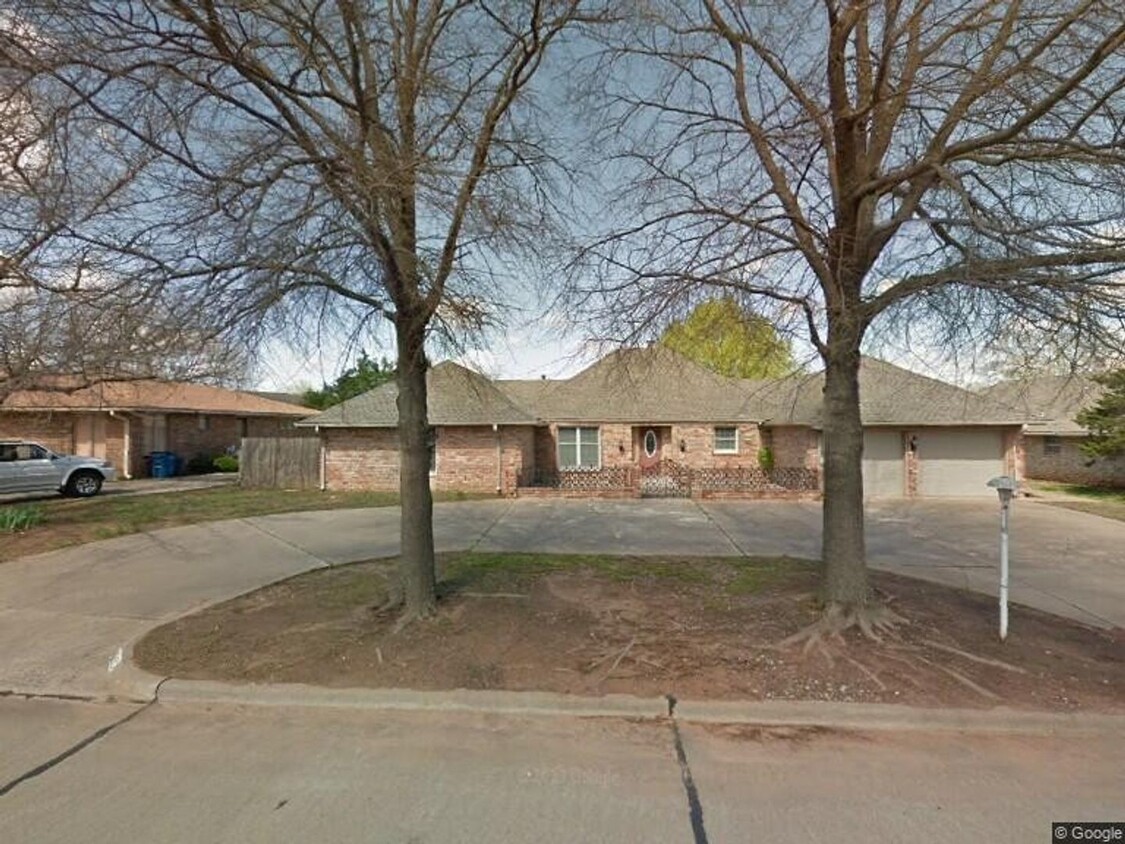 Primary Photo - 4912 Crestview Dr