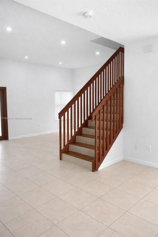 Foto del edificio - 14964 SW 32nd Terrace