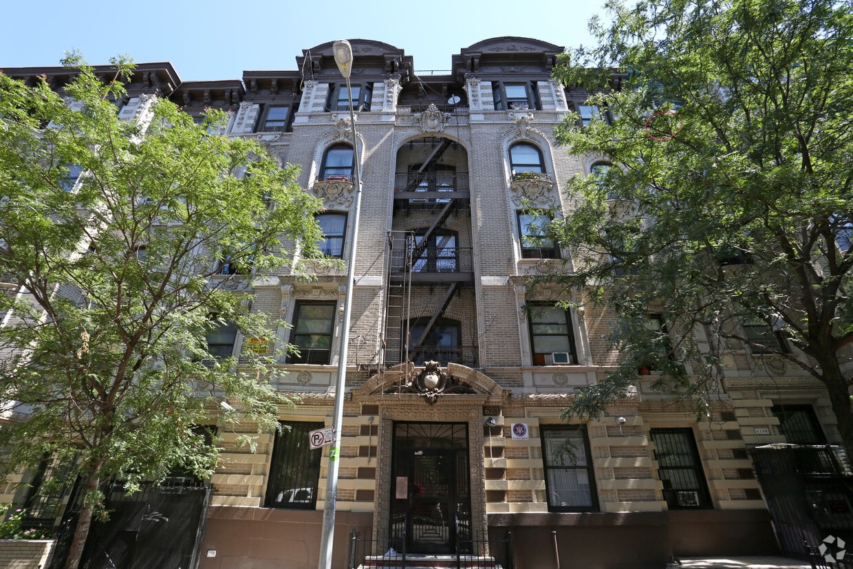 Building Photo - 623 & 627 West 136th Street