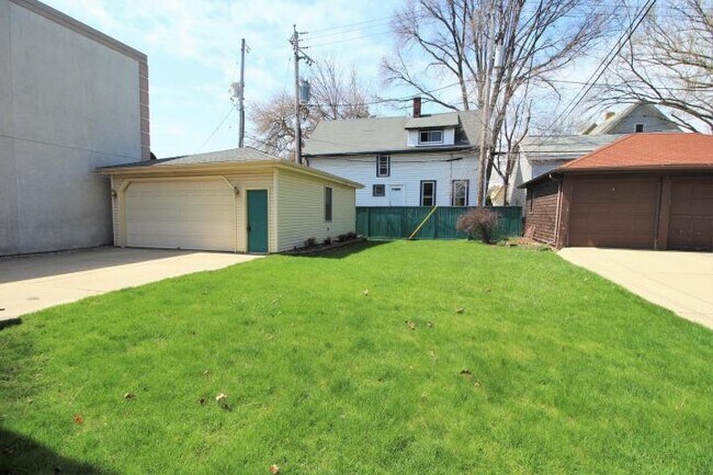 Foto del edificio - 523 N 63rd St