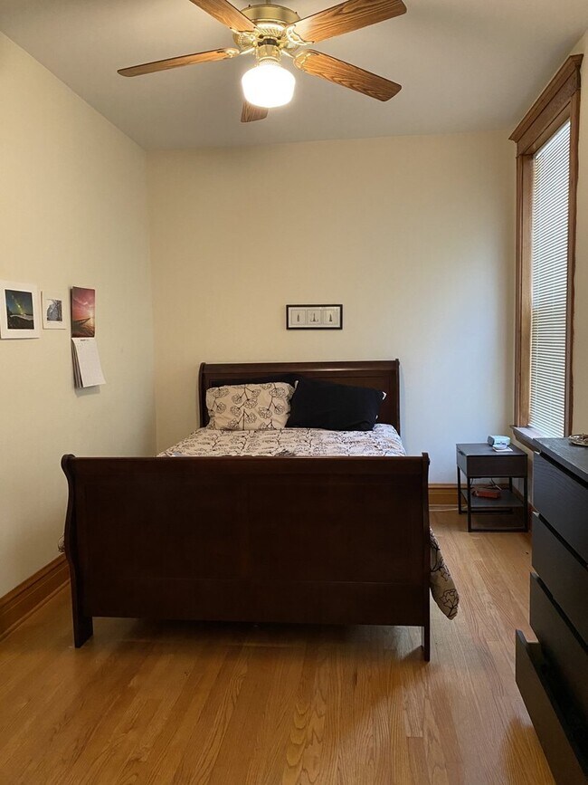 Foto del edificio - 3459 N Marshfield Ave