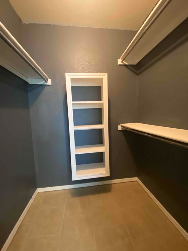 Foto del edificio - 8826 E 76th St