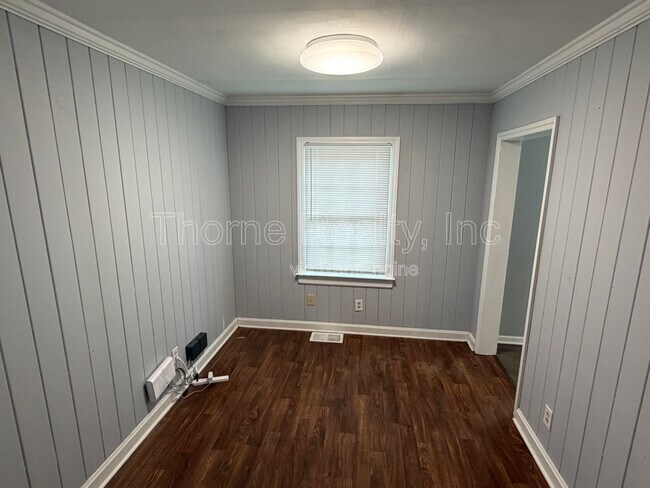Foto del edificio - 1416 Rosewood Ave