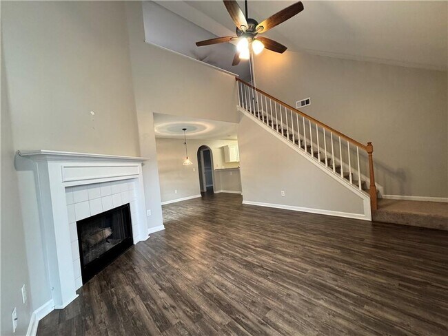 Building Photo - 204 Park Pl