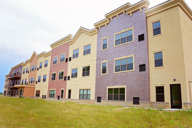 Building Photo - 4740 Keystone Crossing