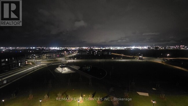 Building Photo - 15 Skyridge Dr