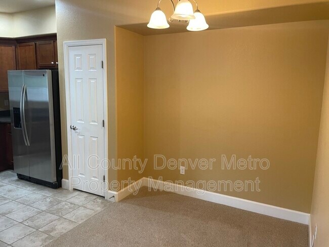 Foto del edificio - 5014 Everett St