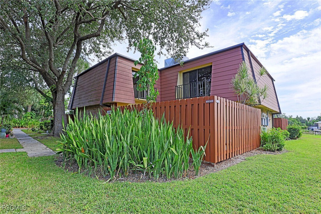 Foto principal - 1570 Park Meadows Dr