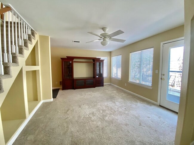 Photo - 4621 N Orleans St House