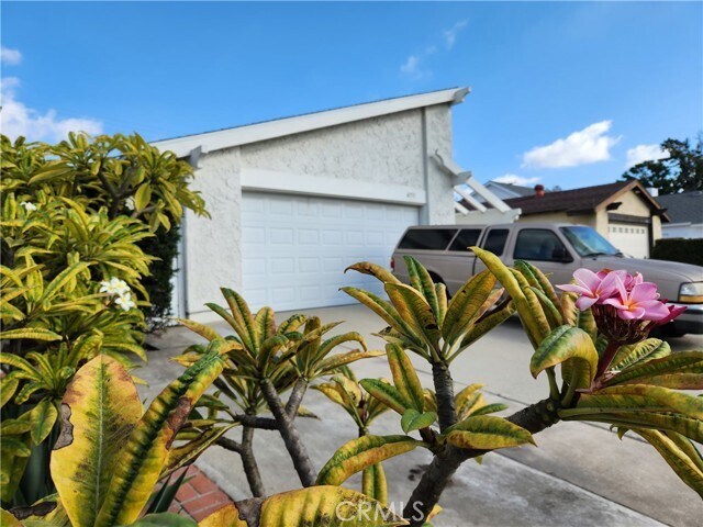 Primary Photo - 6153 Nauru St