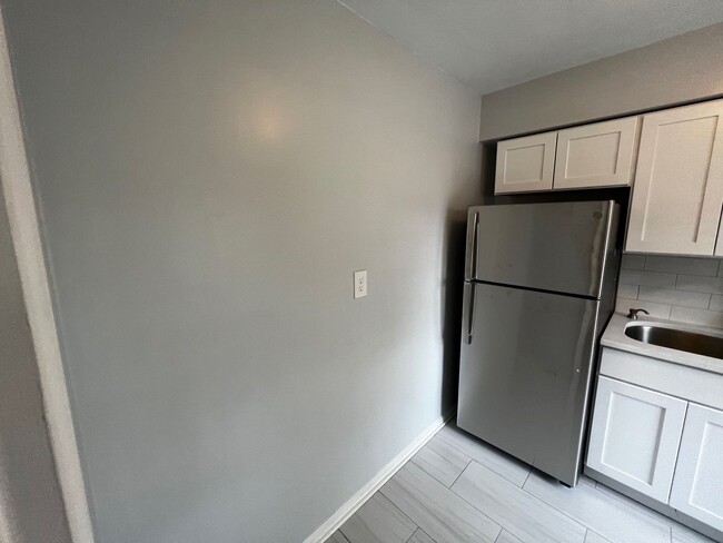 Interior Photo - 56-Village Court Apartments, LLC
