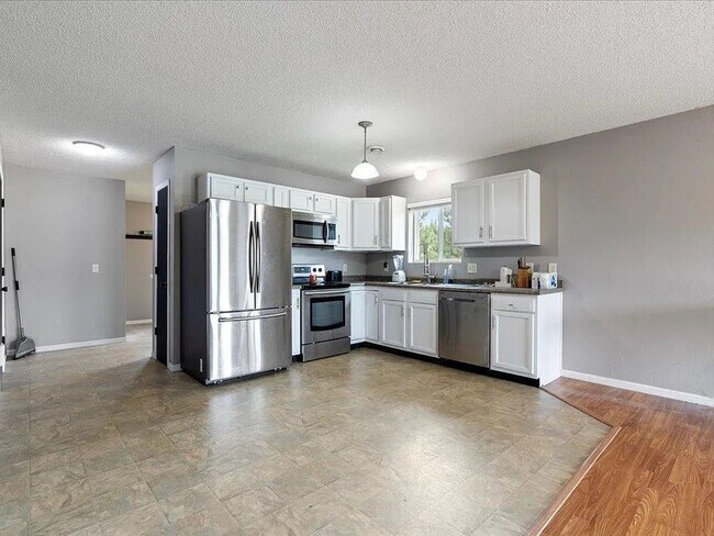 Foto del edificio - Single level 2 Bedroom Baxter home with attached garage