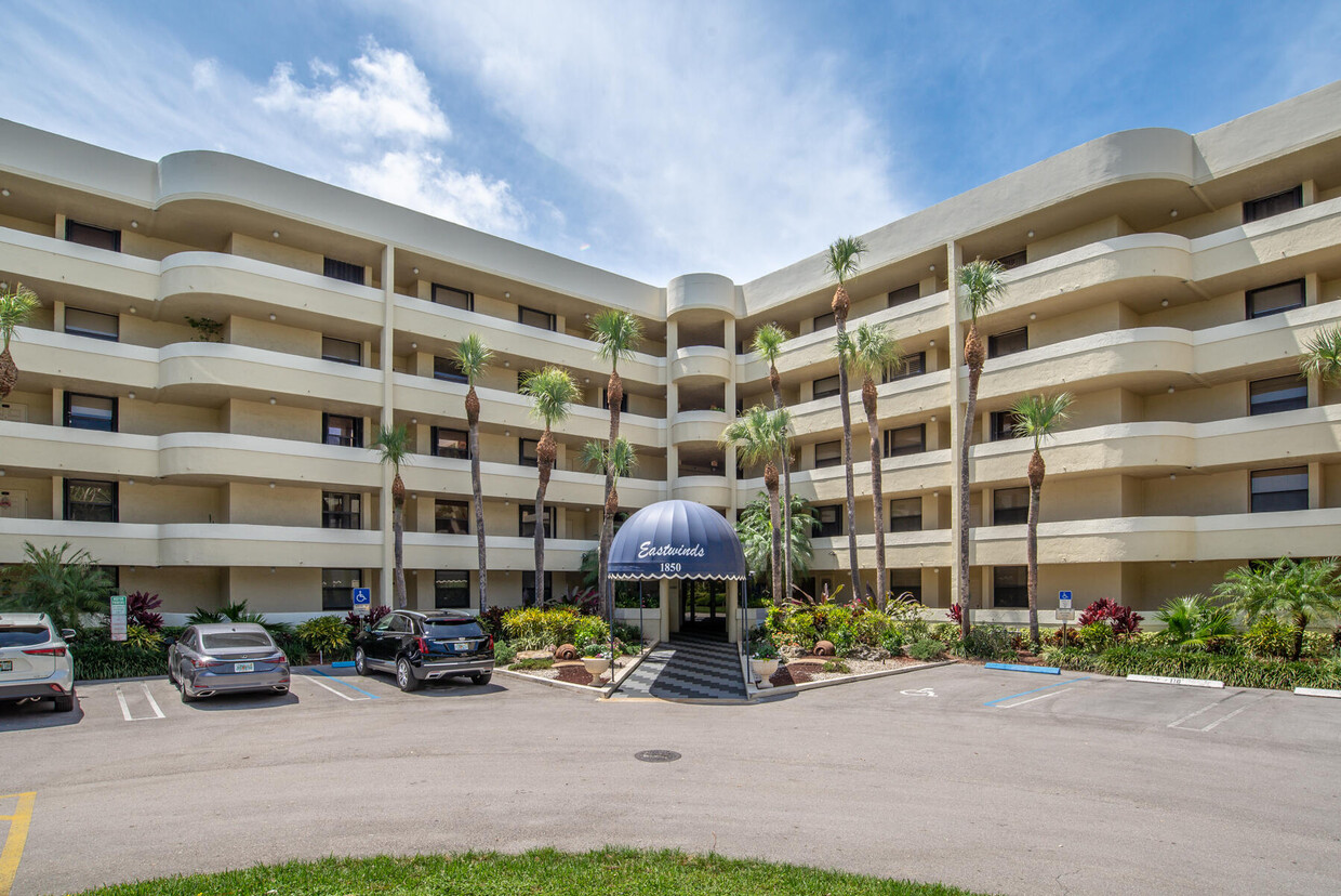 Foto principal - 1850 Homewood Blvd