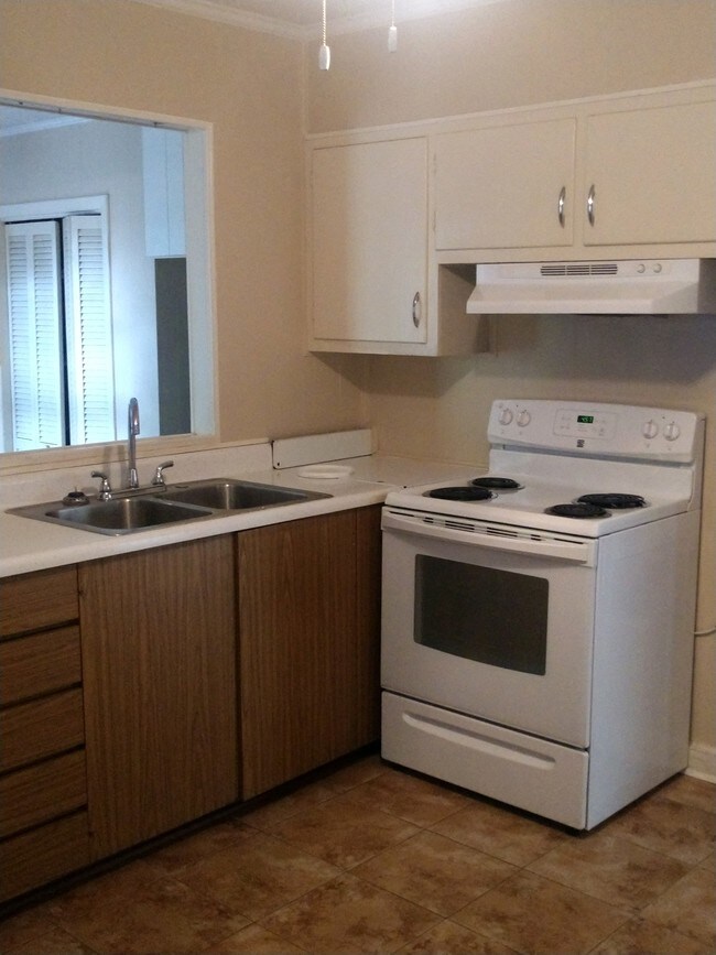 Foto del edificio - 132-P132 Murphy Ave