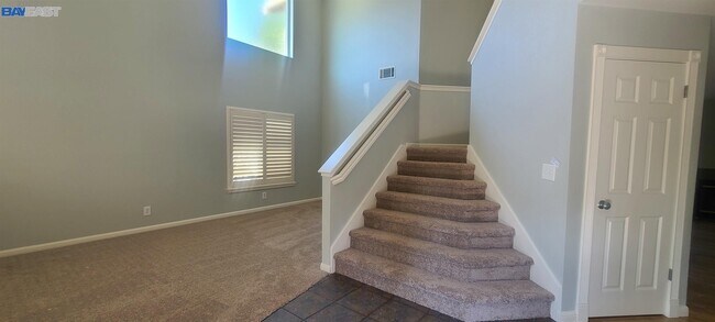 Foto del edificio - 1267 Meadow Dr