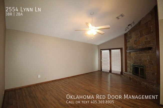 Foto del edificio - 2554 Lynn Ln