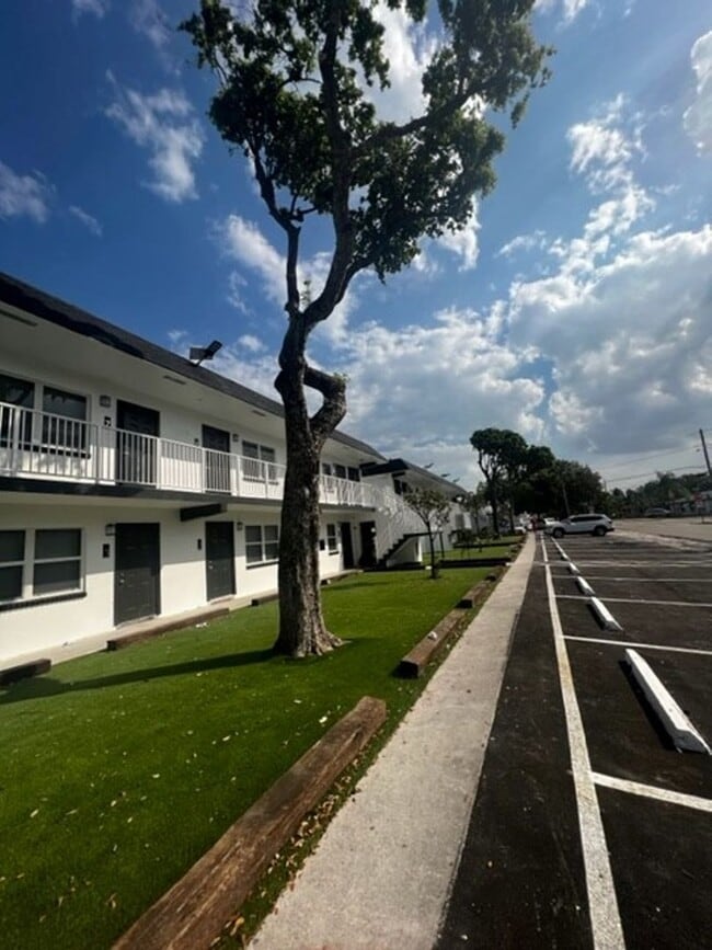 Interior Photo - Maki Garden Apartments