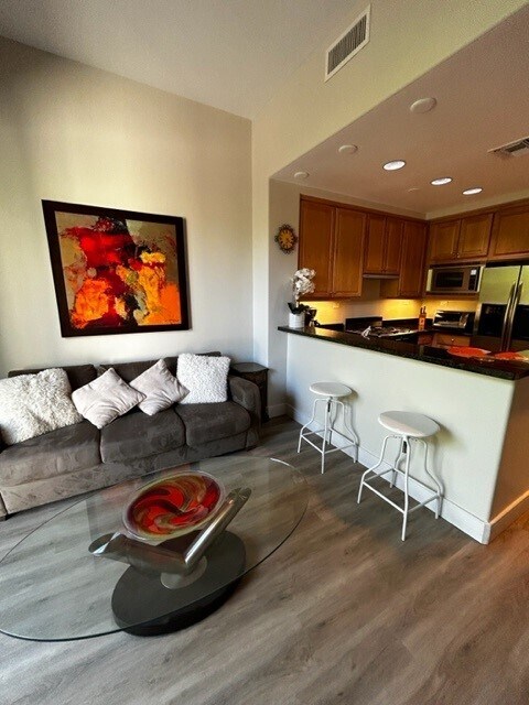 Foto del edificio - 2211 E Camelback Rd