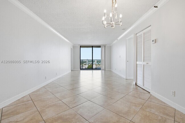 Building Photo - 290 174th St