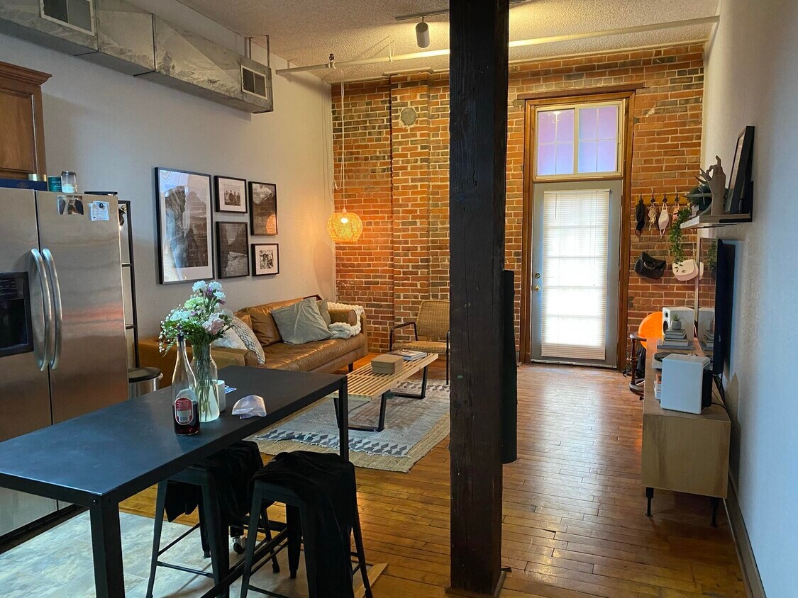 Foto principal - 101 S 5th St