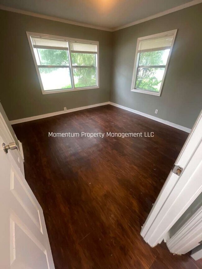 Foto del edificio - 1124 N Brunnell Pkwy