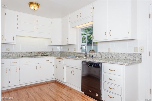 Building Photo - 3 br, 2 bath House - 2101 Granada Ave