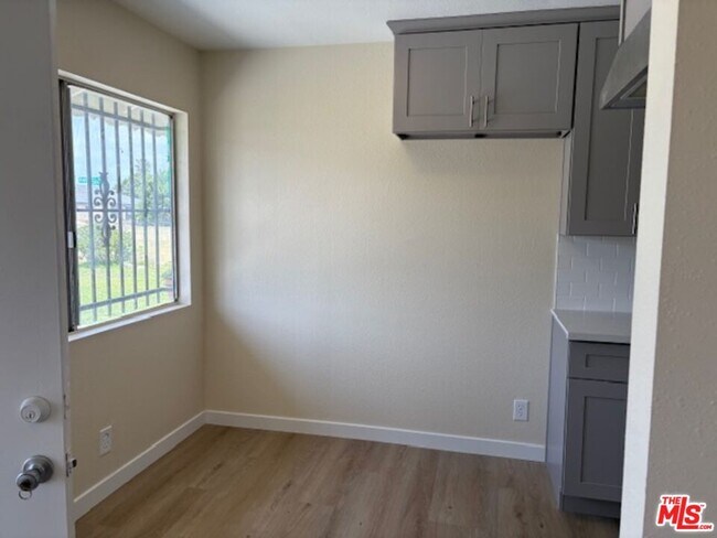 Foto del edificio - 350 E 236th St