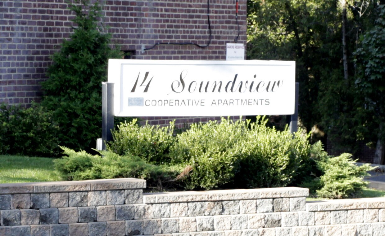 Building Photo - 14 Soundview Ave