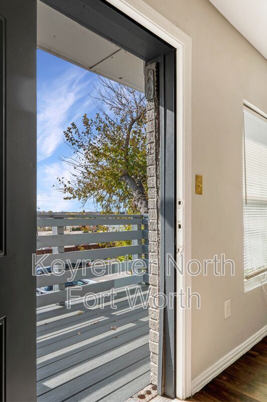 Foto del edificio - 2735 Purington Ave