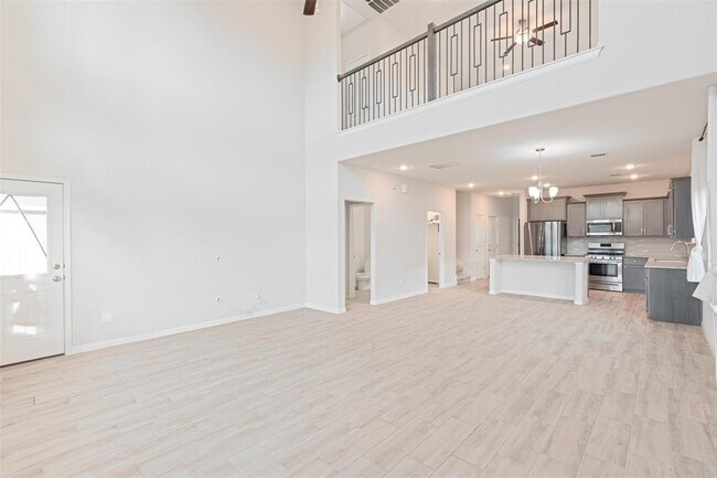 Foto del edificio - 204 Greenway Dr