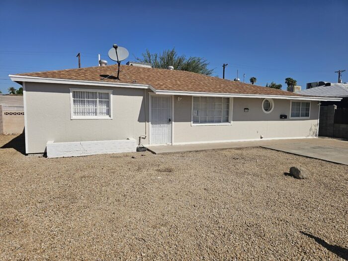 MOVE IN READY!!!RENT TO OWN 4 BEDROOM 1 BA... - MOVE IN READY!!!RENT TO OWN 4 BEDROOM 1 BA...