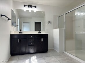 Building Photo - 2900 Aragon Ter Wy