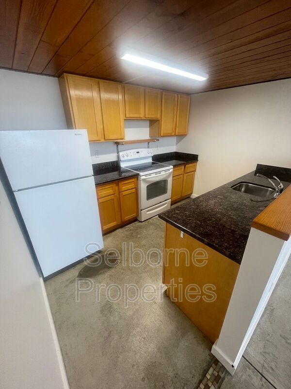 Foto del edificio - 5504 San Pablo Ave