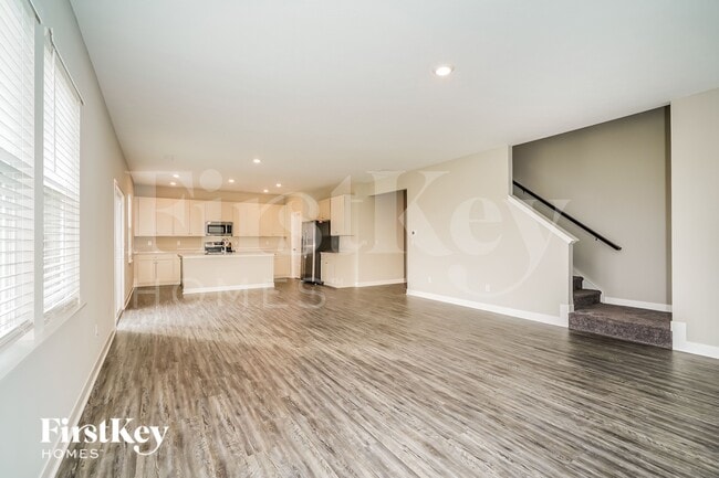 Building Photo - 2332 S Carlota Dr