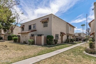 Building Photo - 1209 E Townley Ave