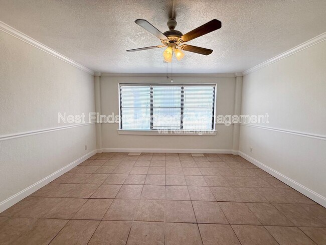 Foto del edificio - 311 E Ashley St