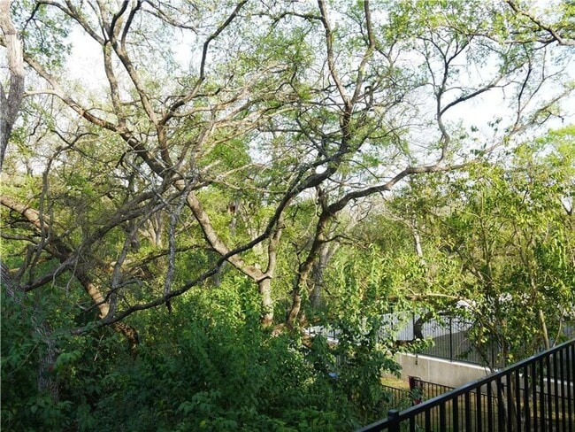 Building Photo - Gorgeous, Contemporary Condominium in The ...