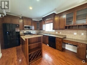 Building Photo - 10321 244 St