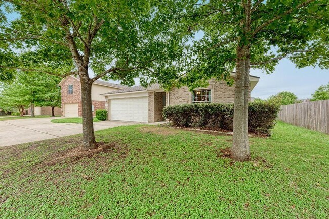 Building Photo - 311 Indian Meadow Dr