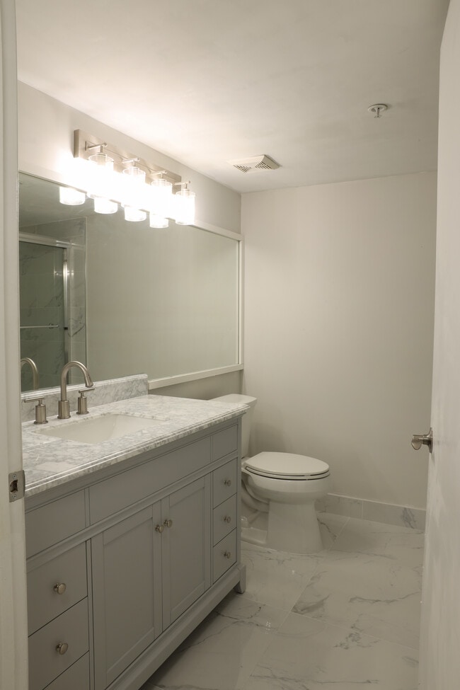 Photo - 4824 N State Rd 7 Apartment