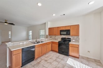 Building Photo - 5006 Fairwater Ct