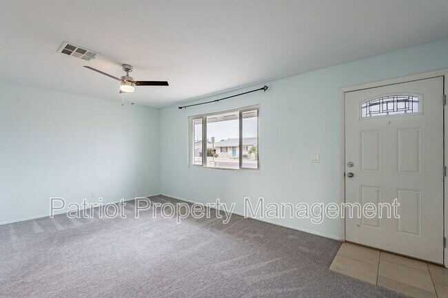 Foto del edificio - 7531 E McKinley St