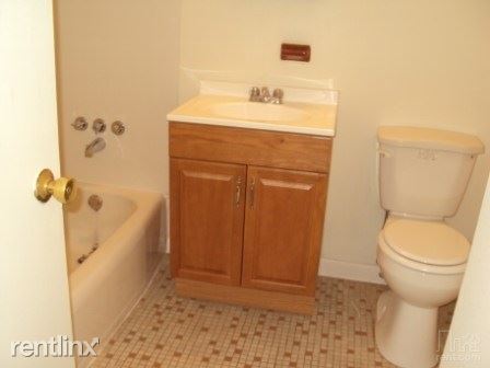 Foto del edificio - 2835 W Kilbourn Ave