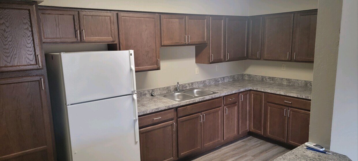 Foto principal - 200 Riverside Dr